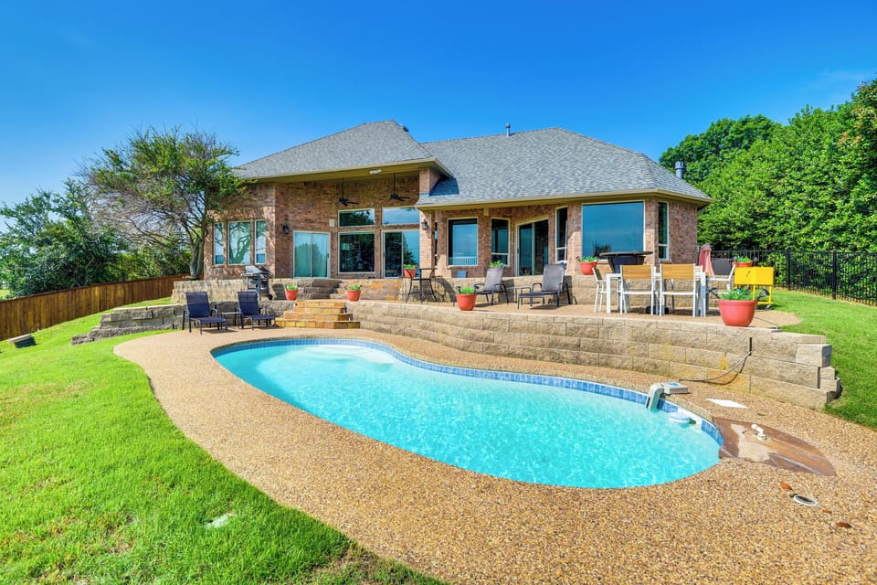 House (3 Bedrooms) | Front of property