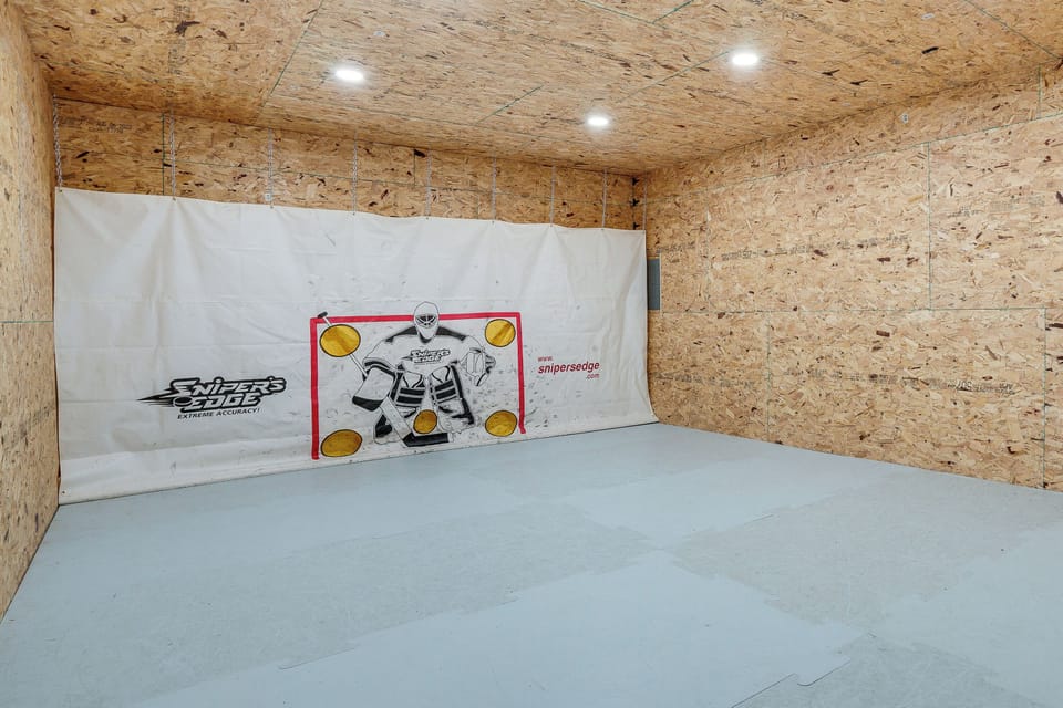 House (5 Bedrooms) | Interior