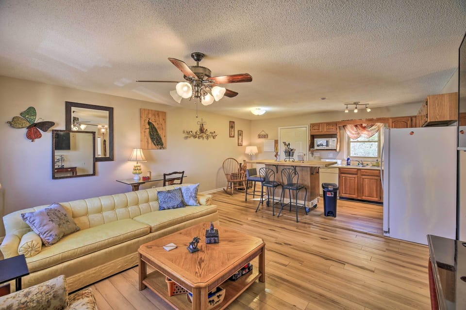 House (2 Bedrooms) | Interior