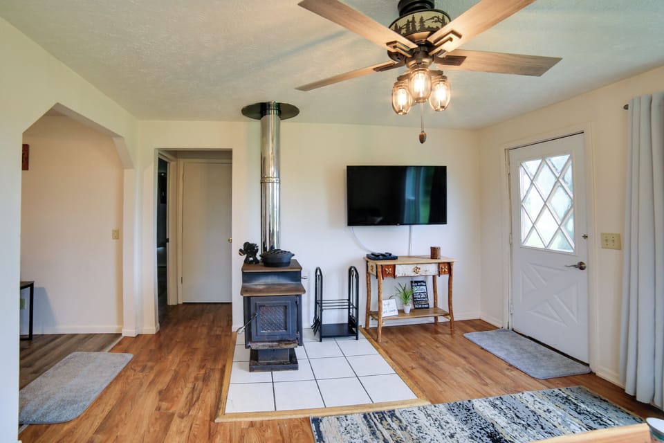 House (2 Bedrooms) | Interior