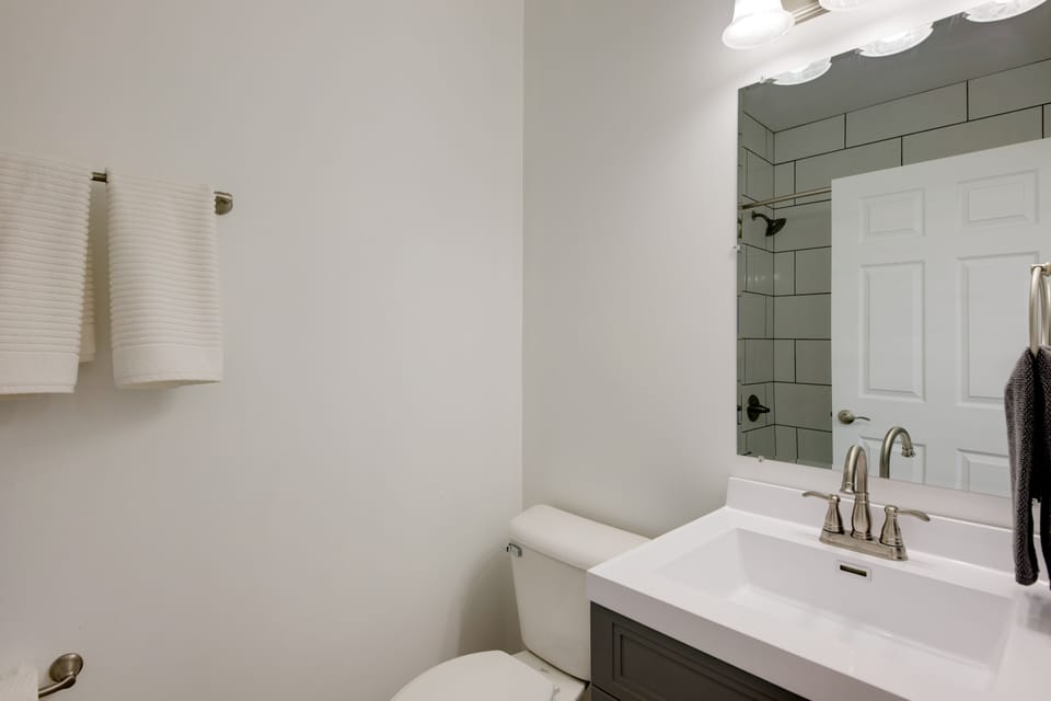 Modern Family Home in Mason w/ Backyard + Fire Pit Cottage in Mason