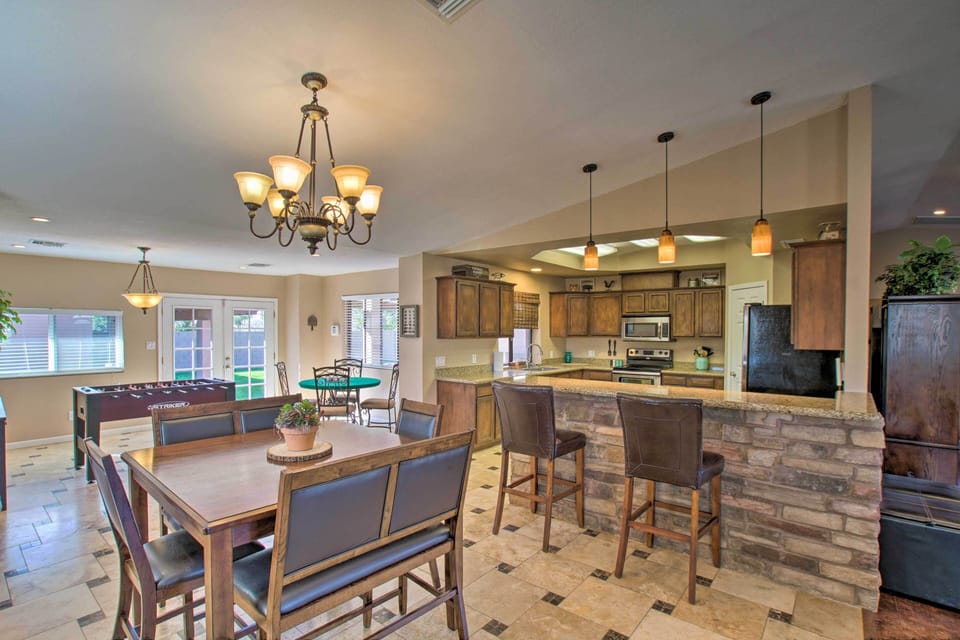 House (4 Bedrooms) | Interior