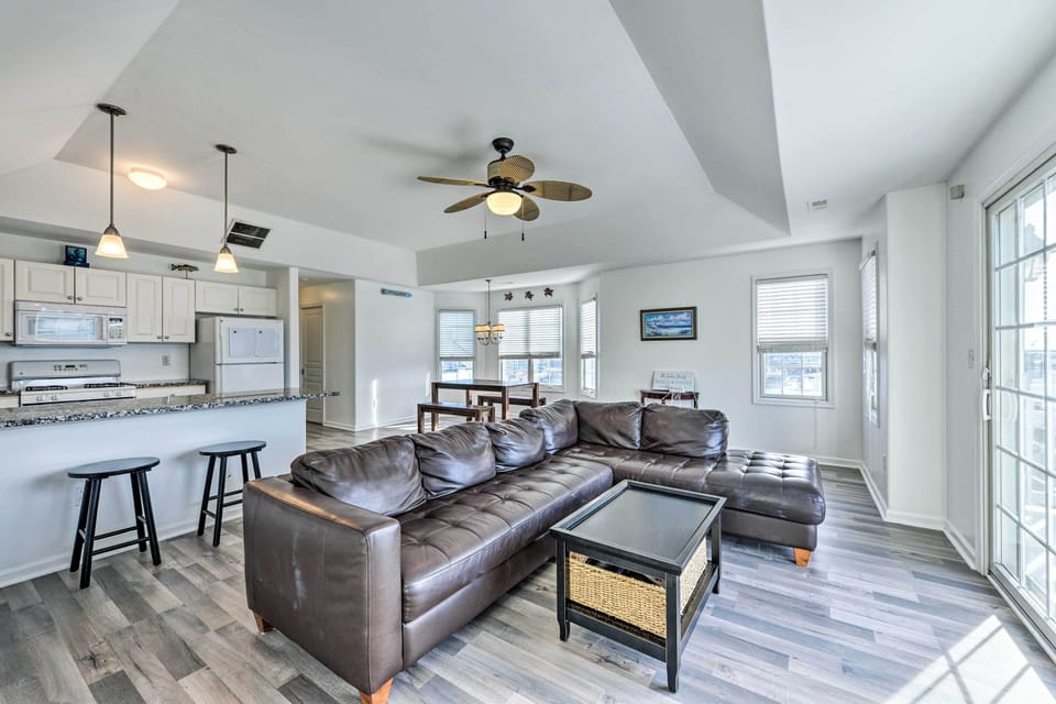 Apartment (3 Bedrooms) | Front of property