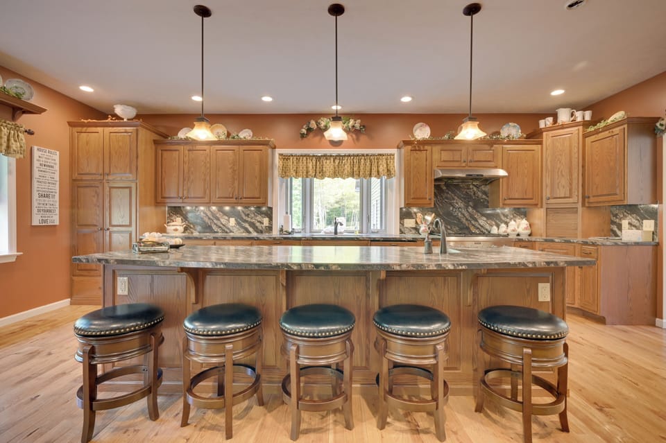 House (4 Bedrooms) | Interior