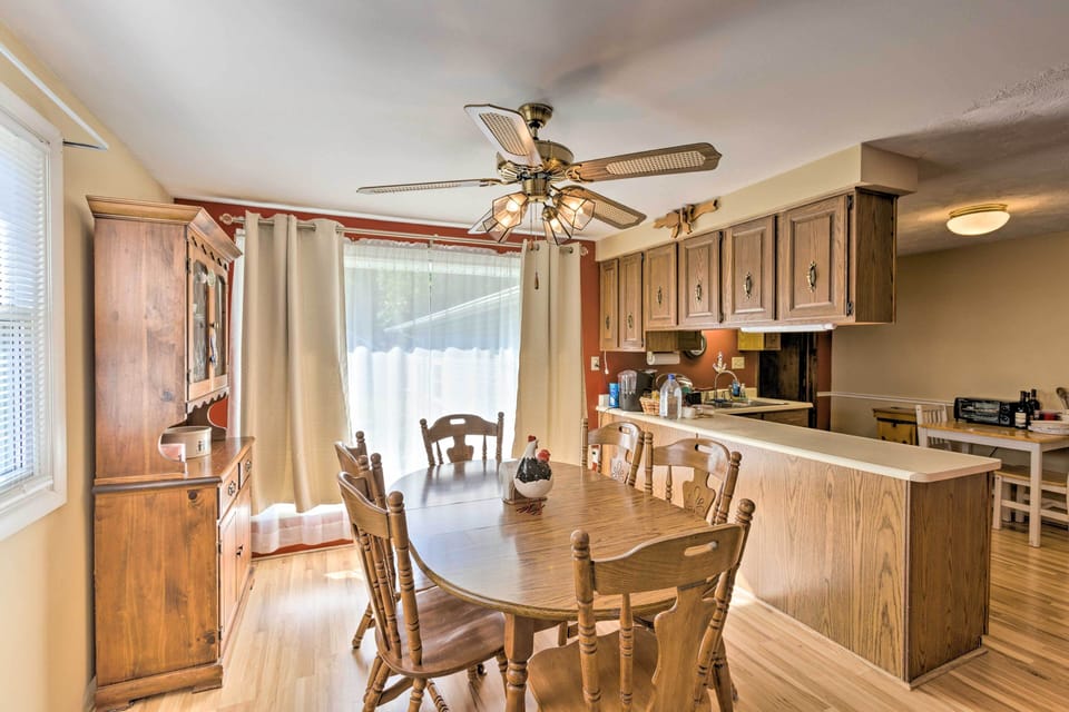 House (3 Bedrooms) | Interior