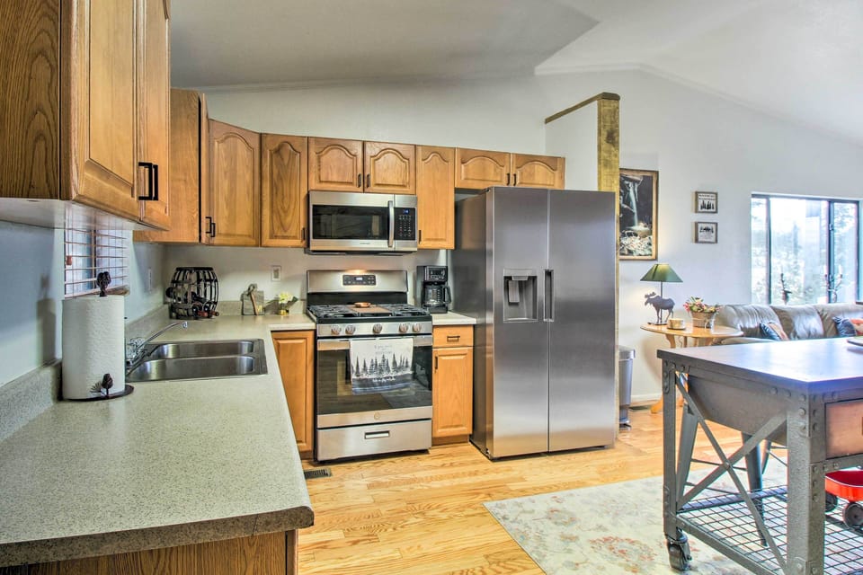 House (2 Bedrooms) | Interior