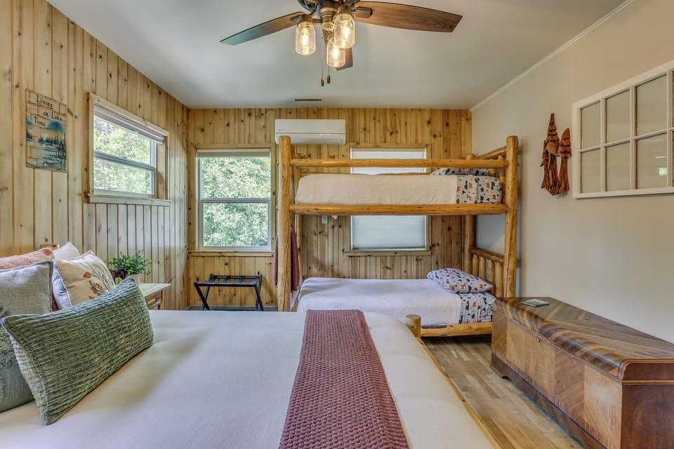 Cottage (2 Bedrooms) | Interior