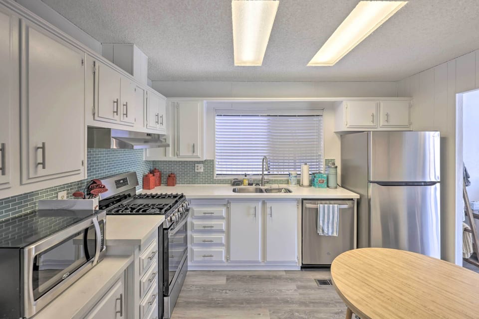 House (2 Bedrooms) | Interior