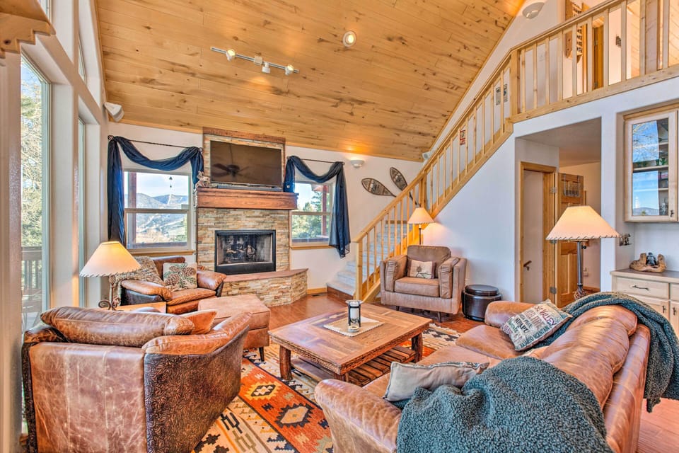 House (4 Bedrooms) | Interior
