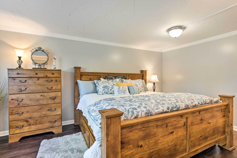 Apartment (0 Bedroom) | Interior