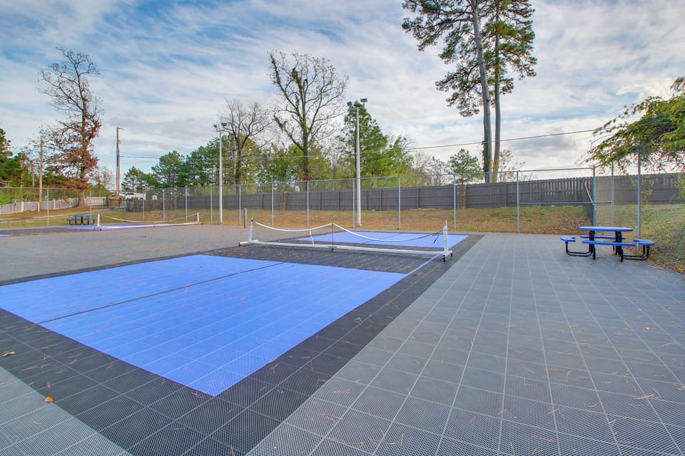 Sunset-view Resort Condo on Lake Hamilton! Apartment in Lake Hamilton