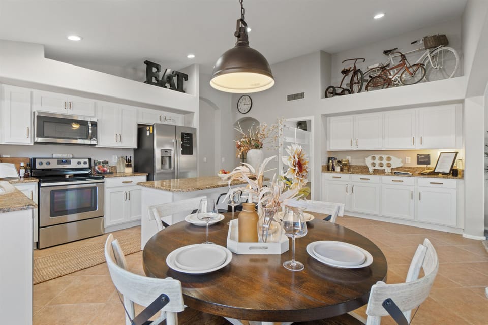 House (4 Bedrooms) | Interior