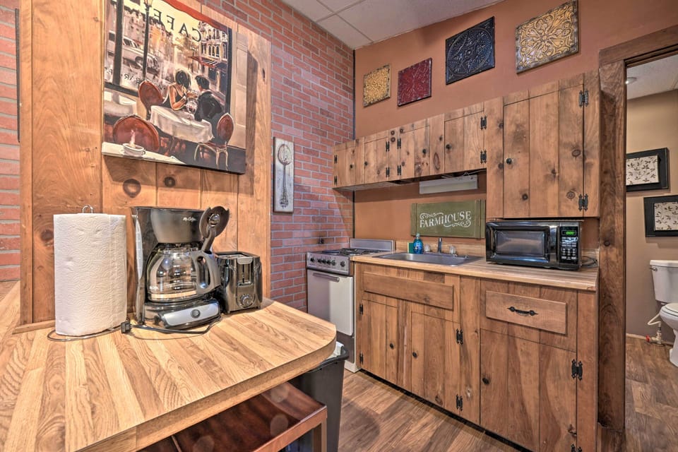 House (2 Bedrooms) | Interior