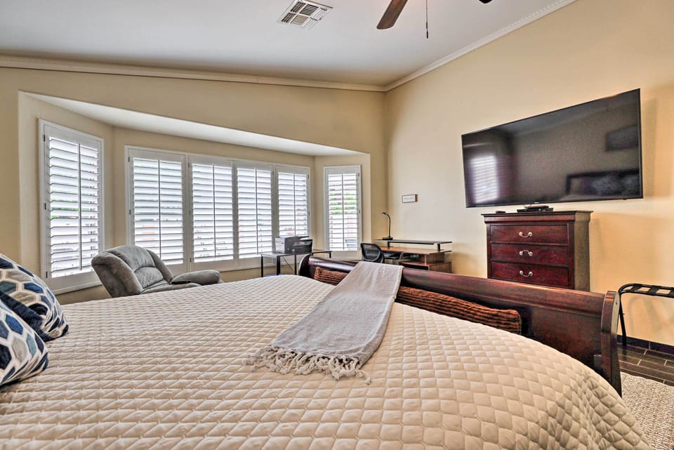 House (3 Bedrooms) | Interior