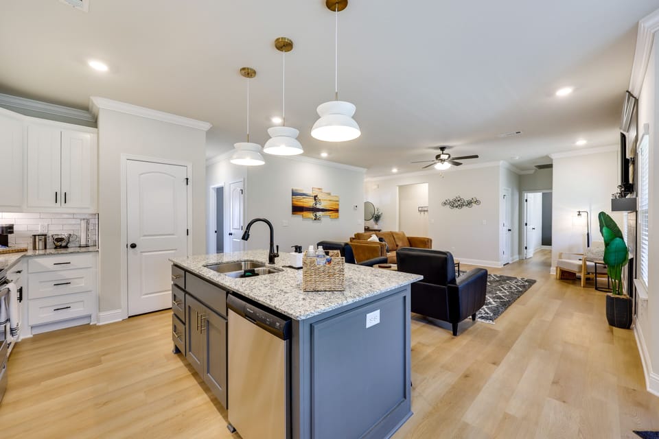 House (3 Bedrooms) | Interior