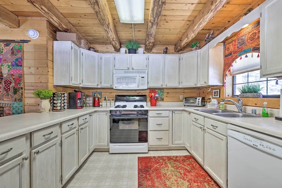 House (2 Bedrooms) | Interior