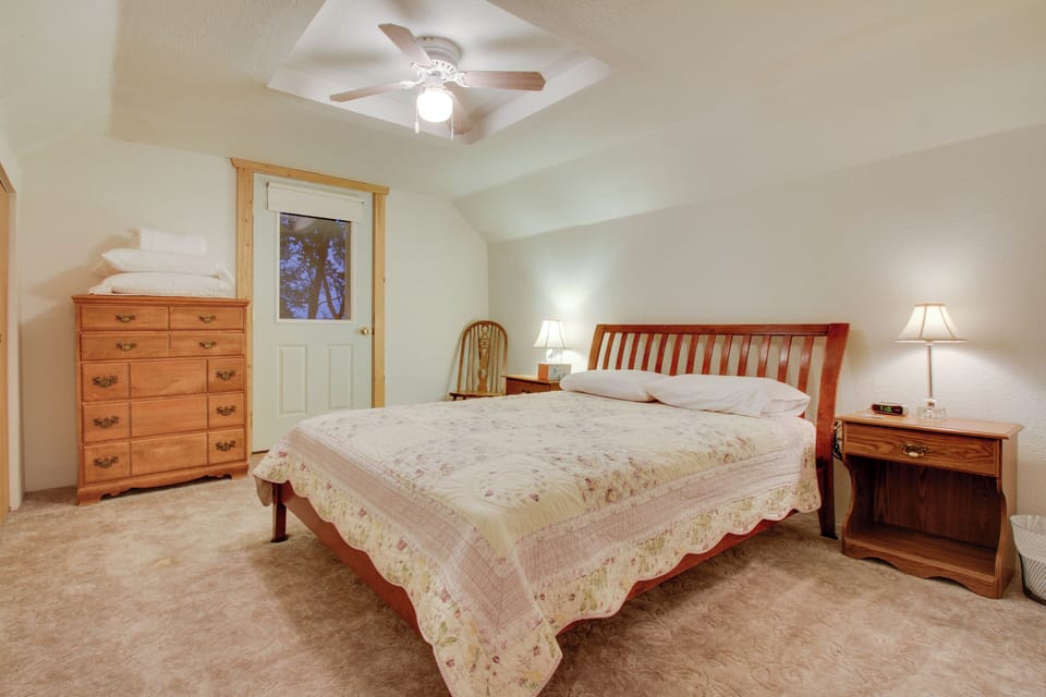 House (3 Bedrooms) | Interior