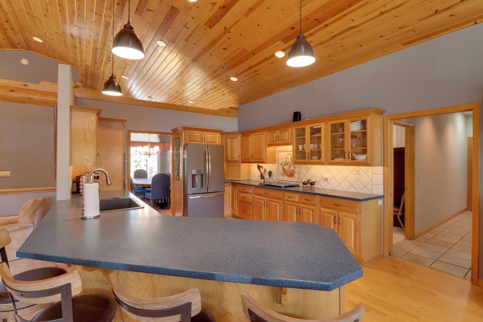 House (3 Bedrooms) | Interior
