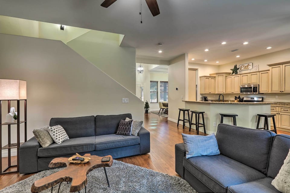 House (4 Bedrooms) | Interior