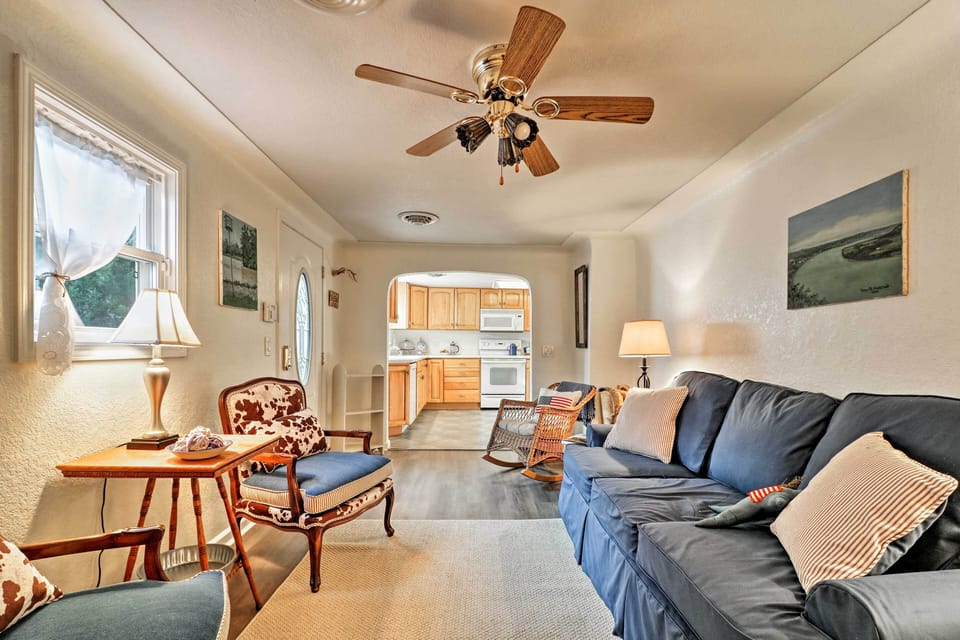 House (2 Bedrooms) | Interior