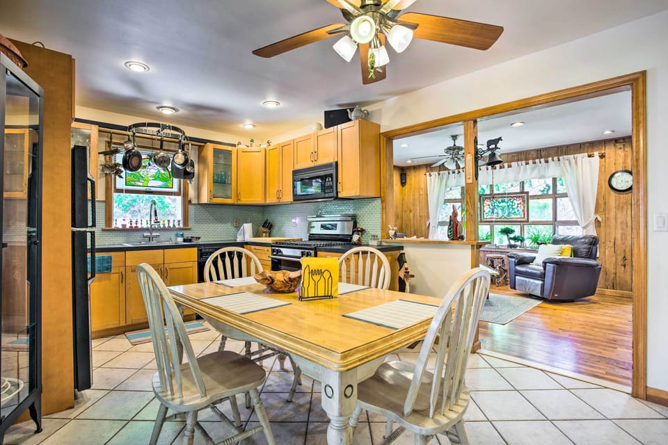 House (3 Bedrooms) | Interior