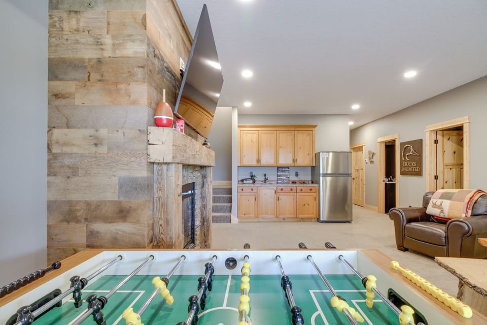 House (5 Bedrooms) | Interior