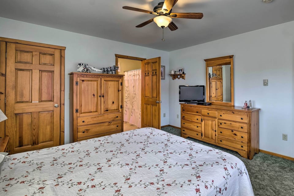 House (2 Bedrooms) | Interior