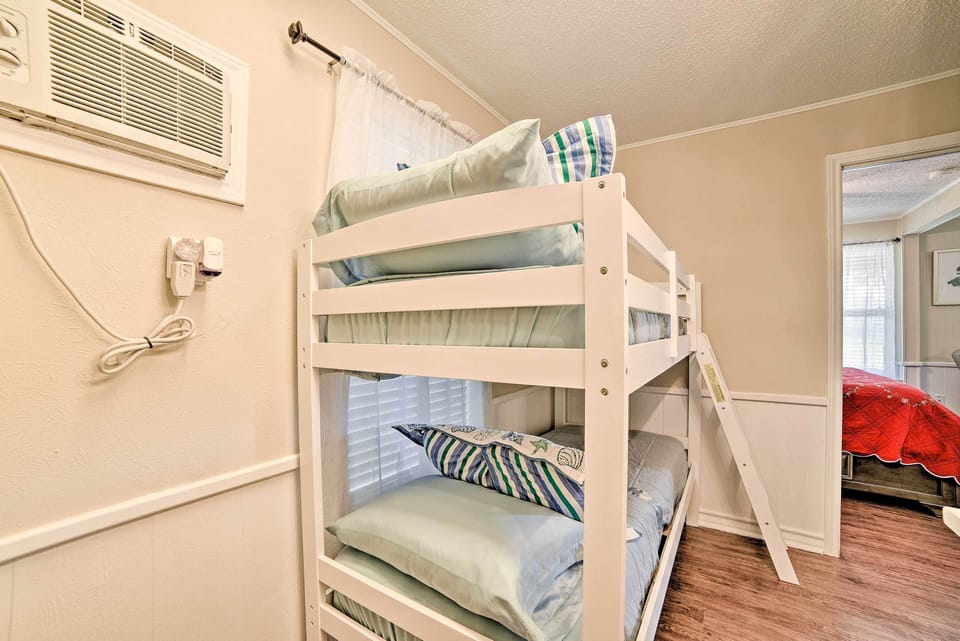 Apartment (0 Bedroom) | Interior