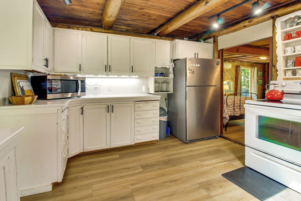 House (2 Bedrooms) | Interior