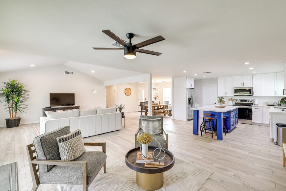 House (3 Bedrooms) | Interior
