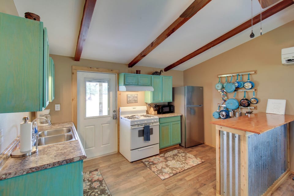 House (2 Bedrooms) | Interior