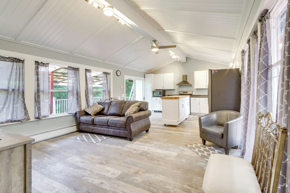 House (2 Bedrooms) | Interior
