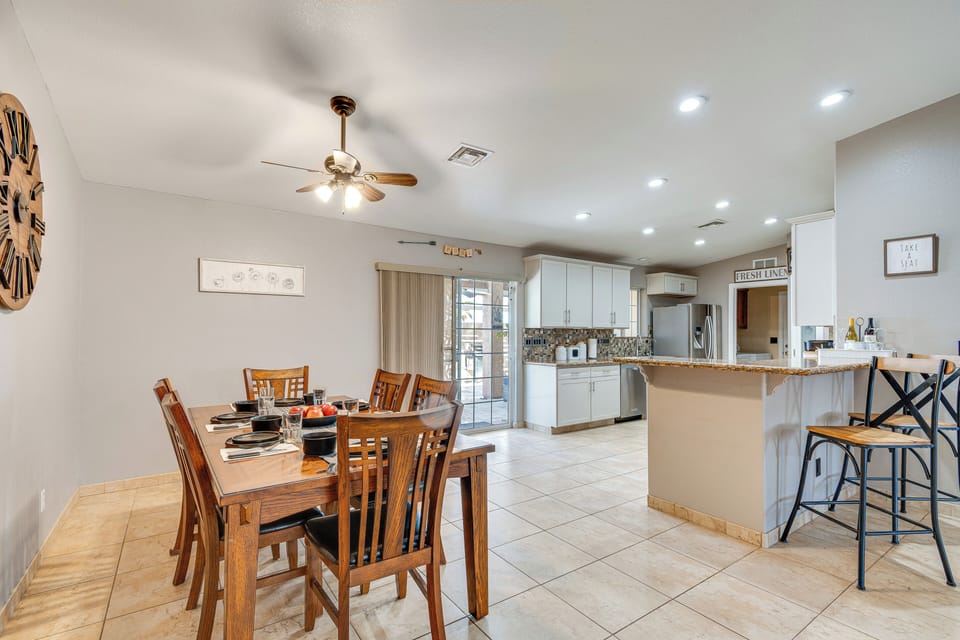 House (3 Bedrooms) | Interior