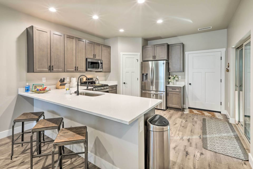 House (3 Bedrooms) | Interior