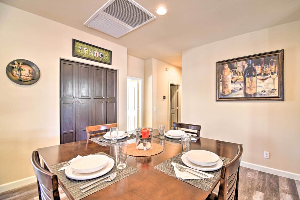 House (4 Bedrooms) | Interior