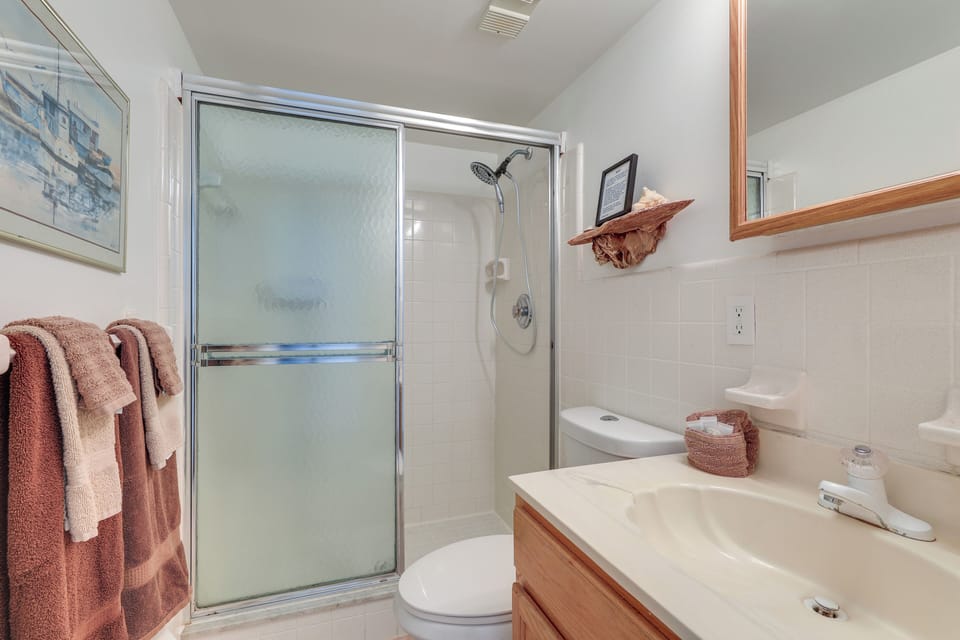 Central Cocoa Beach Condo w/ View, Steps to Beach! Apartment in Seacrest Beach