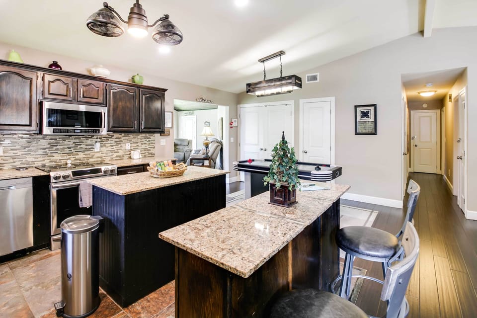 House (3 Bedrooms) | Interior