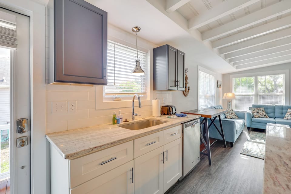 House (2 Bedrooms) | Interior