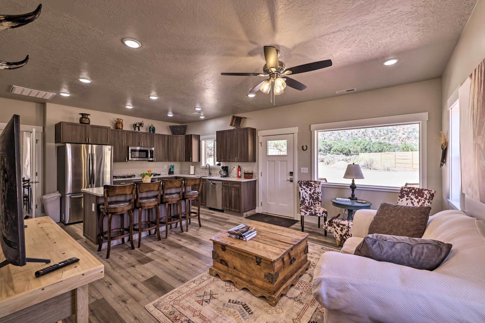 House (2 Bedrooms) | Interior