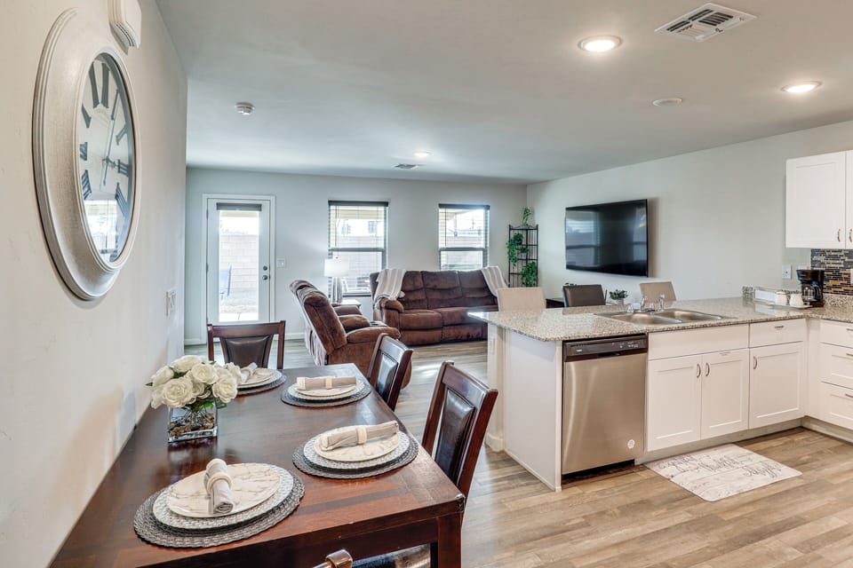House (4 Bedrooms) | Interior