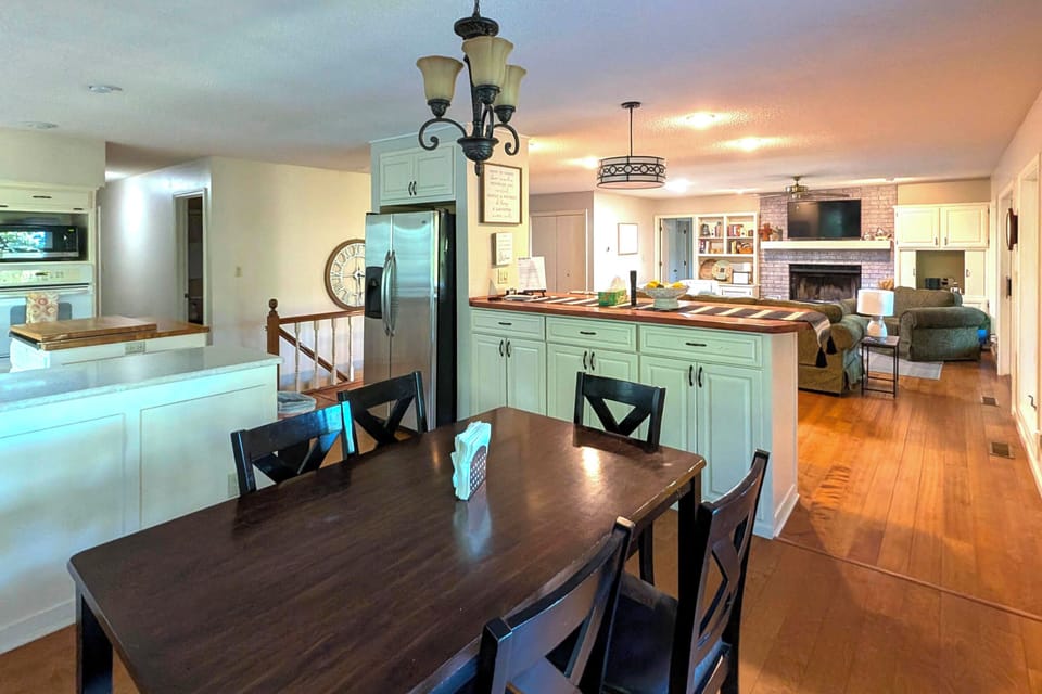 House (4 Bedrooms) | Interior