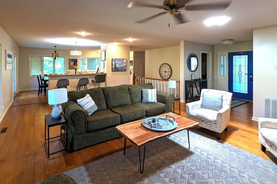 House (4 Bedrooms) | Interior