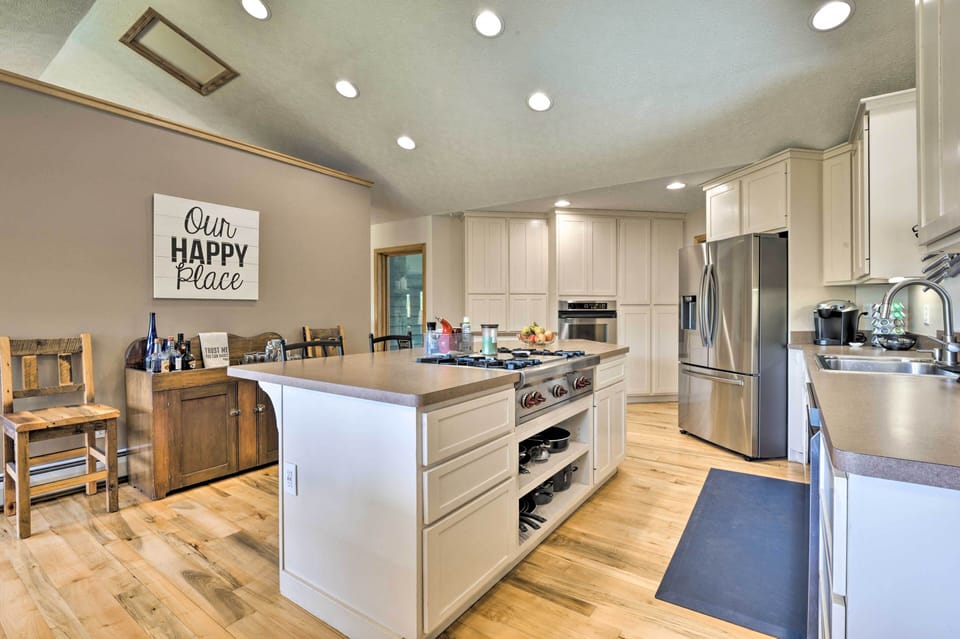 House (3 Bedrooms) | Interior