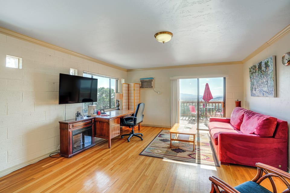 House (2 Bedrooms) | Interior