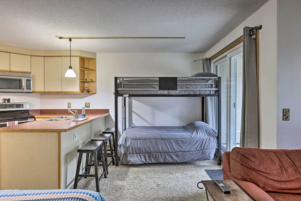 Apartment (0 Bedroom) | Interior