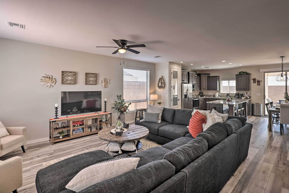 House (3 Bedrooms) | Front of property