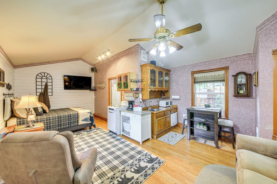 Apartment (0 Bedroom) | Interior