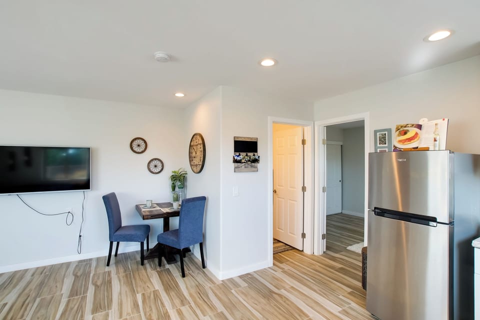 Apartment (1 Bedroom) | Interior