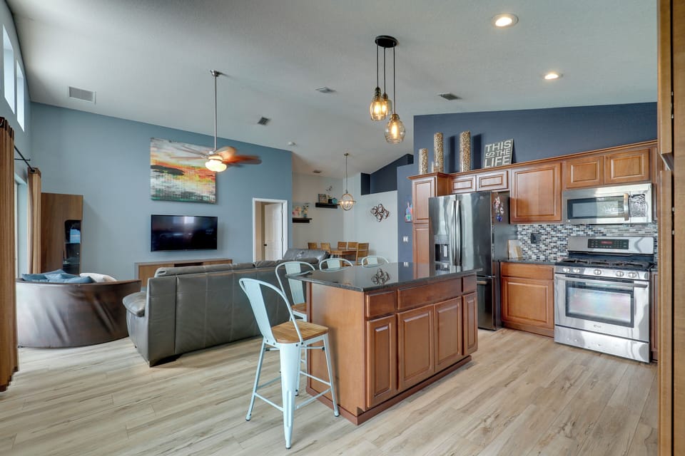 House (3 Bedrooms) | Interior