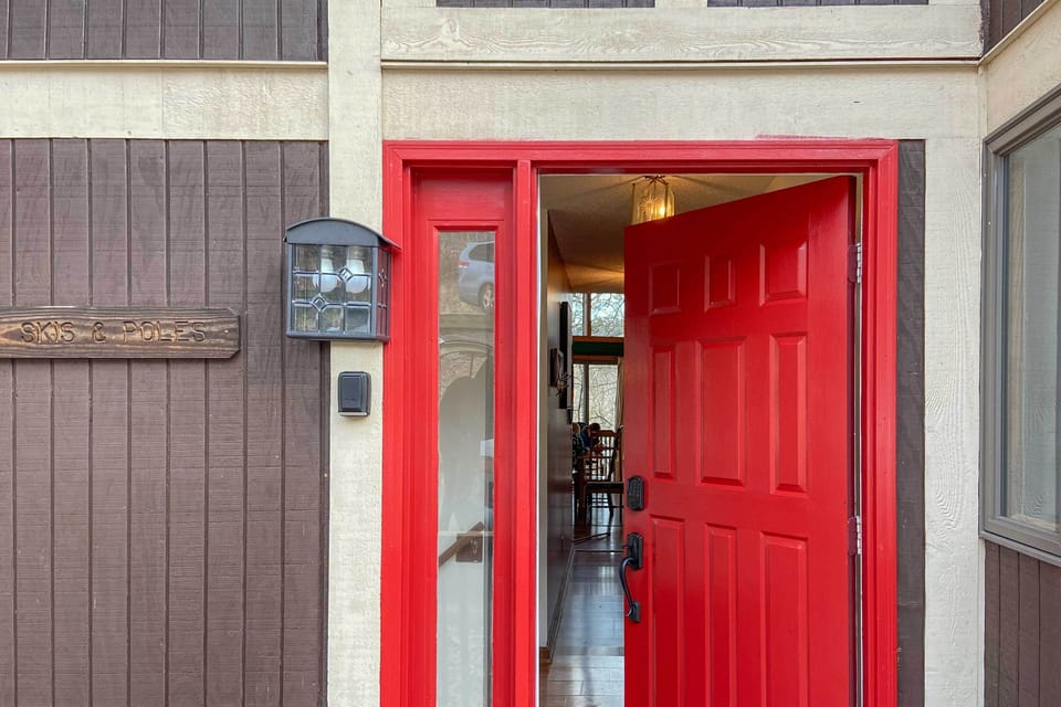 House (5 Bedrooms) | Interior